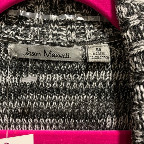 Sweater - Picture 3 of 3